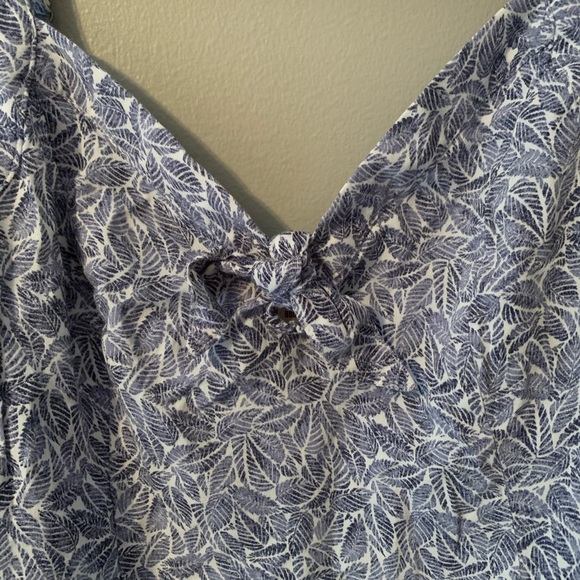 Hollister tie front crop top - Picture 3 of 4